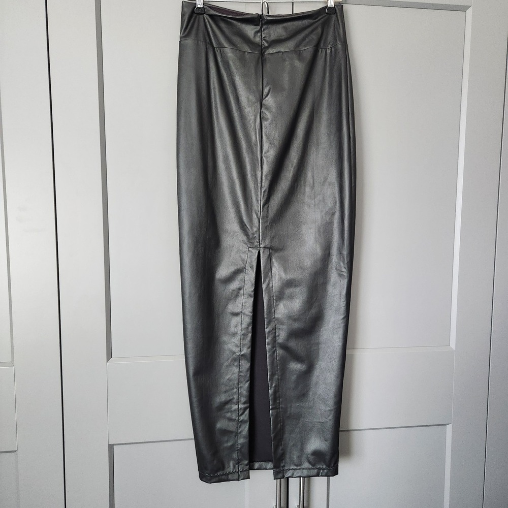New Skims Vegan Faux Leather Skirt Swim Cover-Up Long Black Slit Onyx Lined NWT - Picture 3 of 12